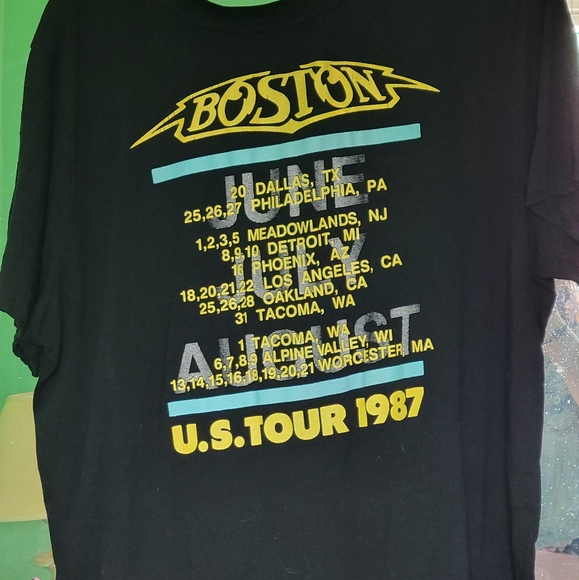 Boston 1987 Concert T-shirt - Picture 2 of 3
